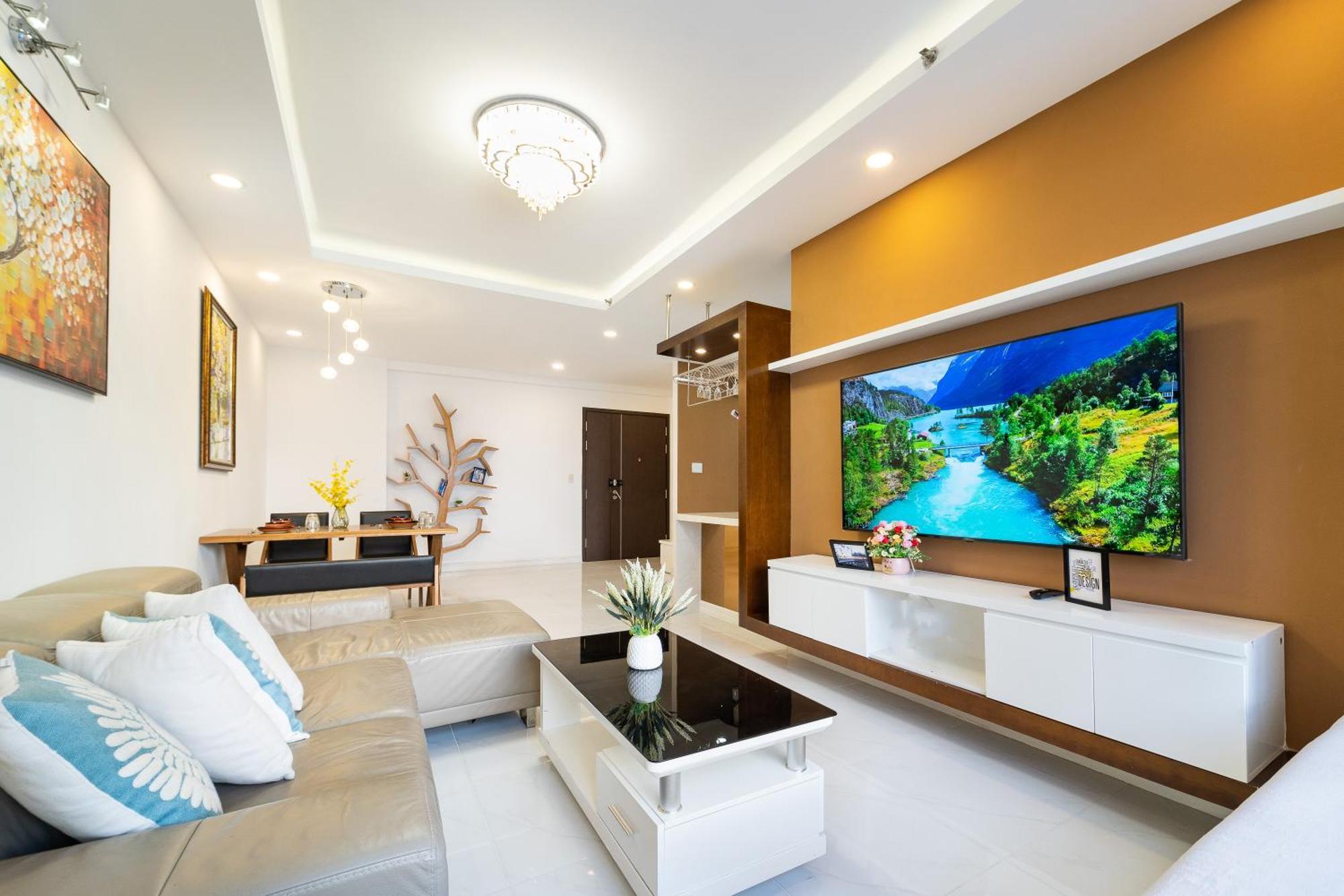 2br-vibrant Home-sunrise North-d7-hana's *
