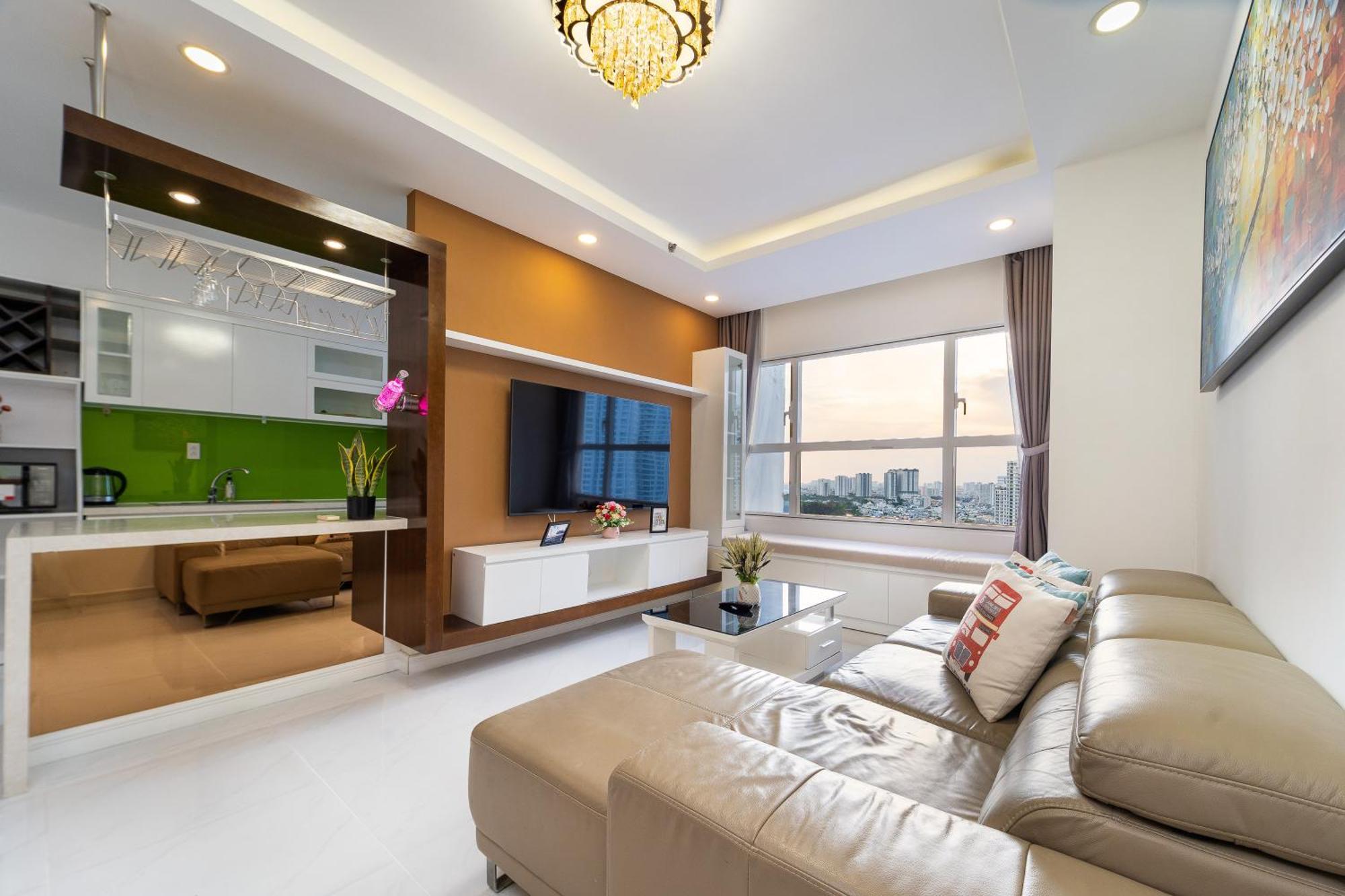 2br-vibrant Home-sunrise North-d7-hana's * Ho Chi Minh City