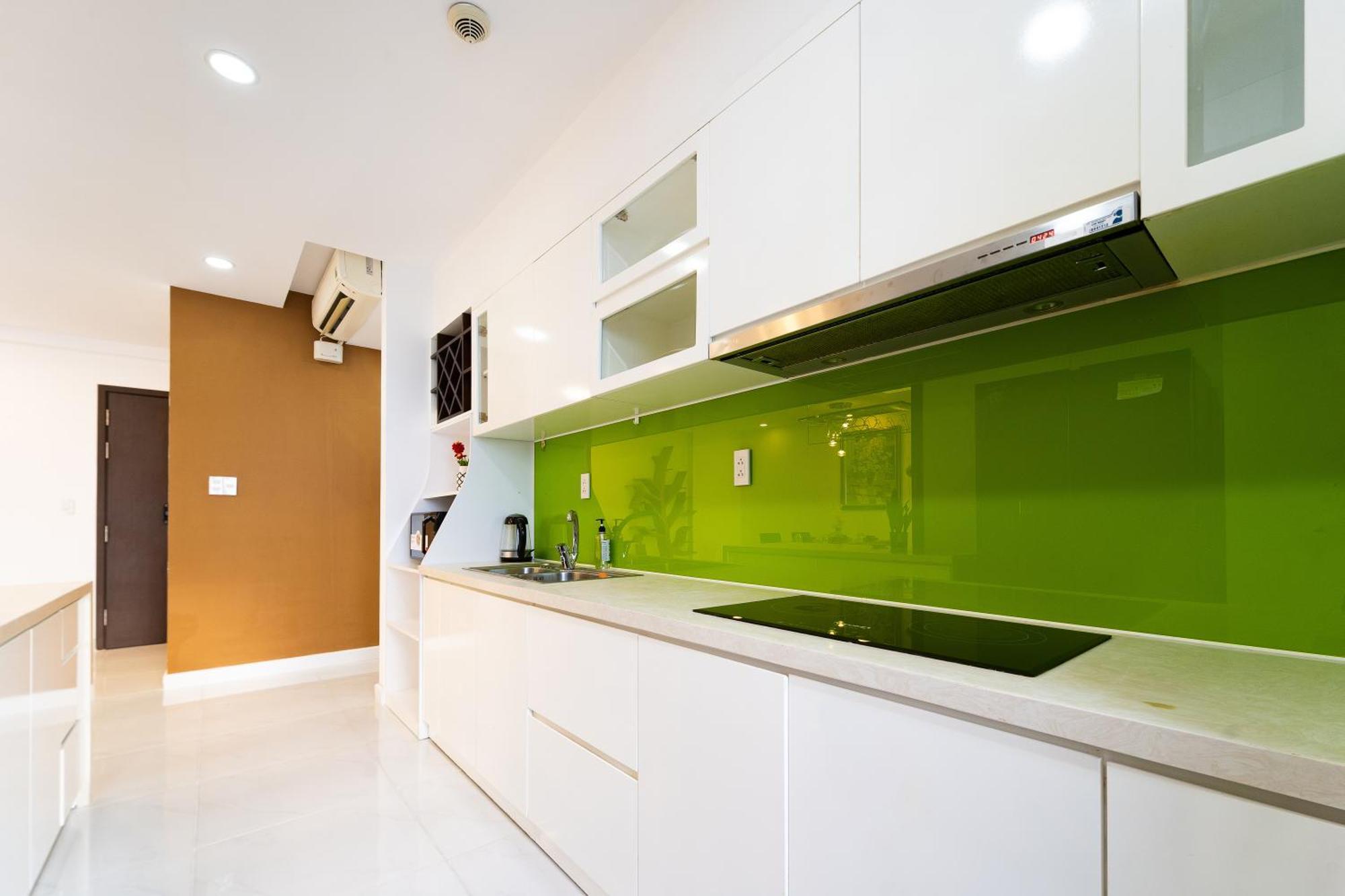 Apartment 2br-vibrant Home-sunrise North-d7-hana's *